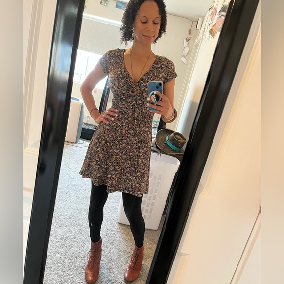 Meet your Posher, Faith - Picture 3 of 16